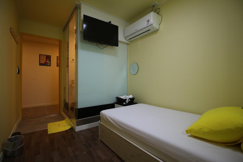 24 Guesthouse Sinchon Avenue Сеул Екстериор снимка